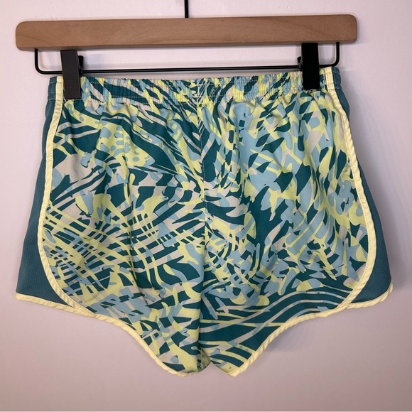 Nike Dri-Fit Tempo Running Shorts, Size L and DSG Top, Size L (14) Yellow, Blue - Picture 7 of 13